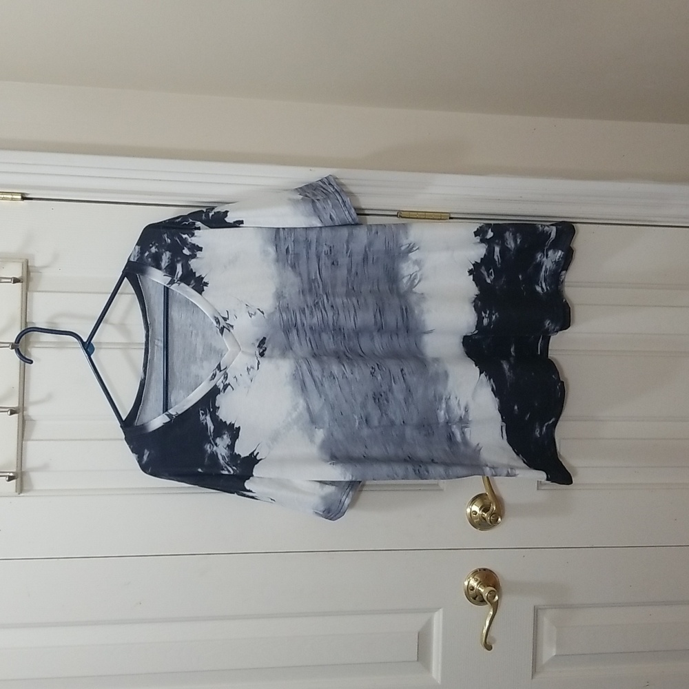 3/$12 NWOT Shein t-shirt sz 5XL